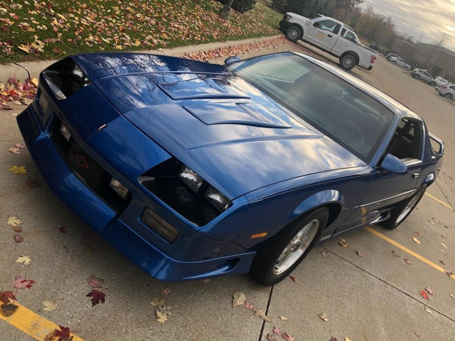  Chevrolet Camaro Z28 IROC-Z (1FP87) 1991 года  (фото 3 из 46)